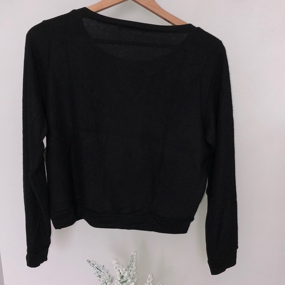 Black long sleeve cropped sweater - Picture 3 of 6